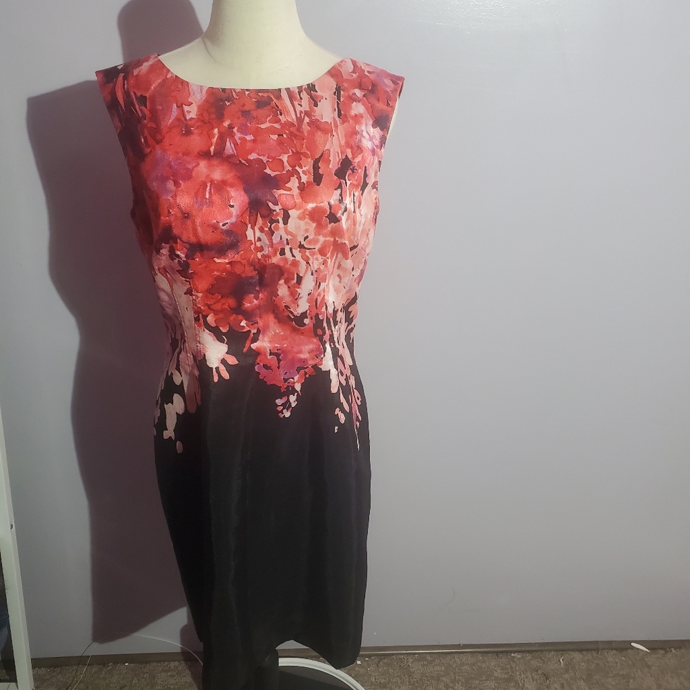 Tahari floral sleeveless midi dress